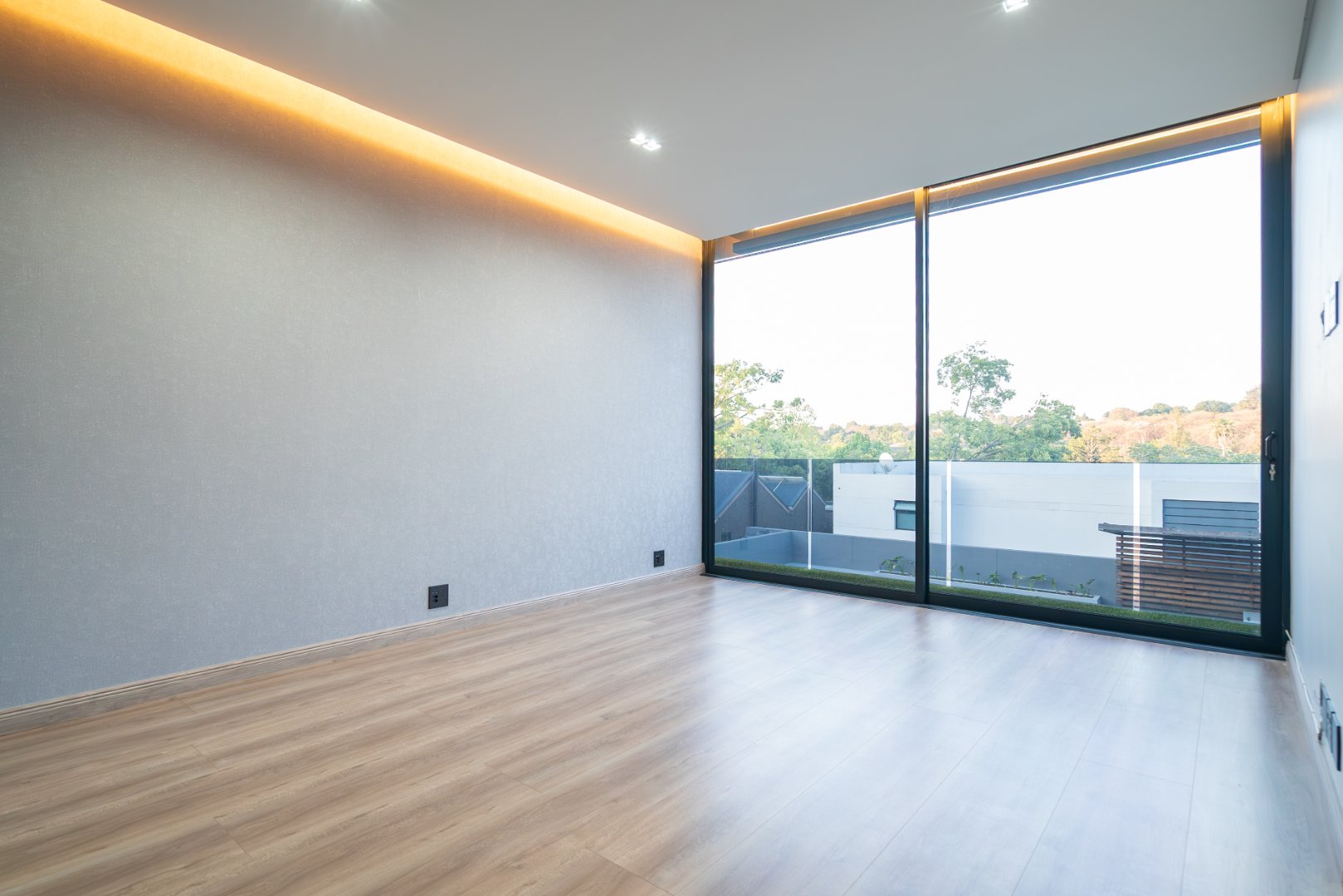 Brand new Modern Cluster Home