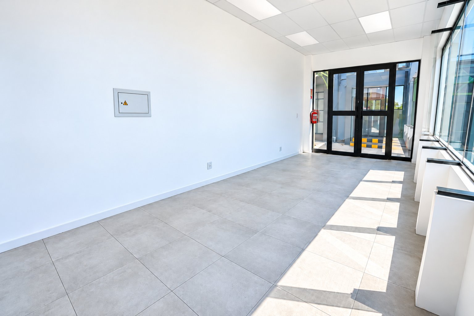 35 m² Ground-Floor Retail Shop to Let | Promenade Shopping Centre, Mbombela photo 5