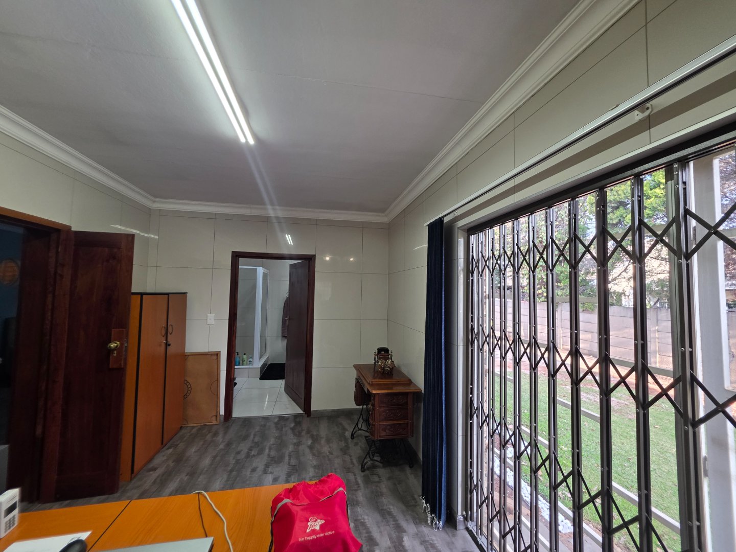 OFFICE WITH DOORS TO GARDEN