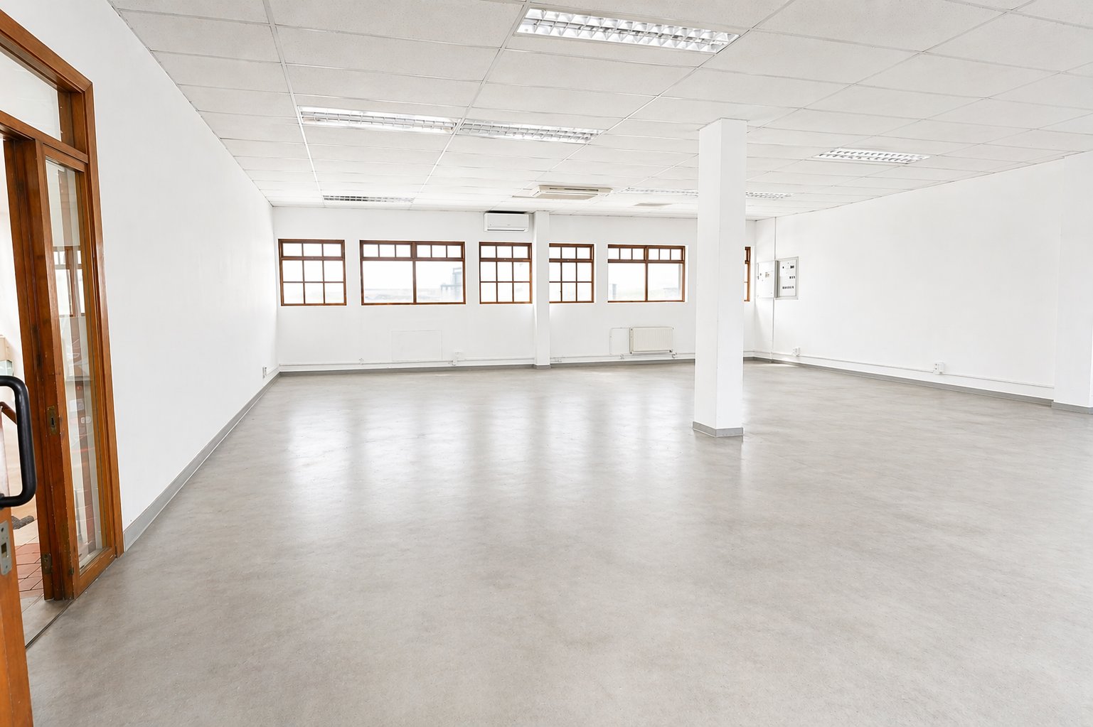 301 m² First Floor Office Suite To Let at Promenade Shopping Centre | Suite 30 | Spacious Mbombela CBD Workspace photo 3