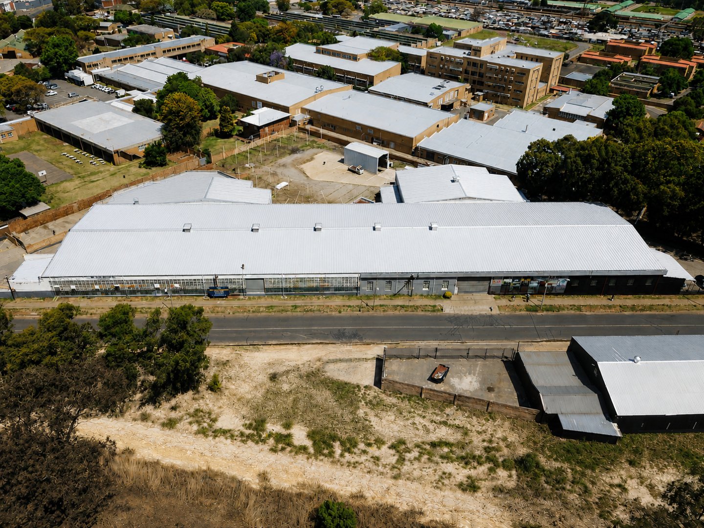 1 386 m² Secure Industrial Warehouse to Let at 20 John Street, Selby photo 3