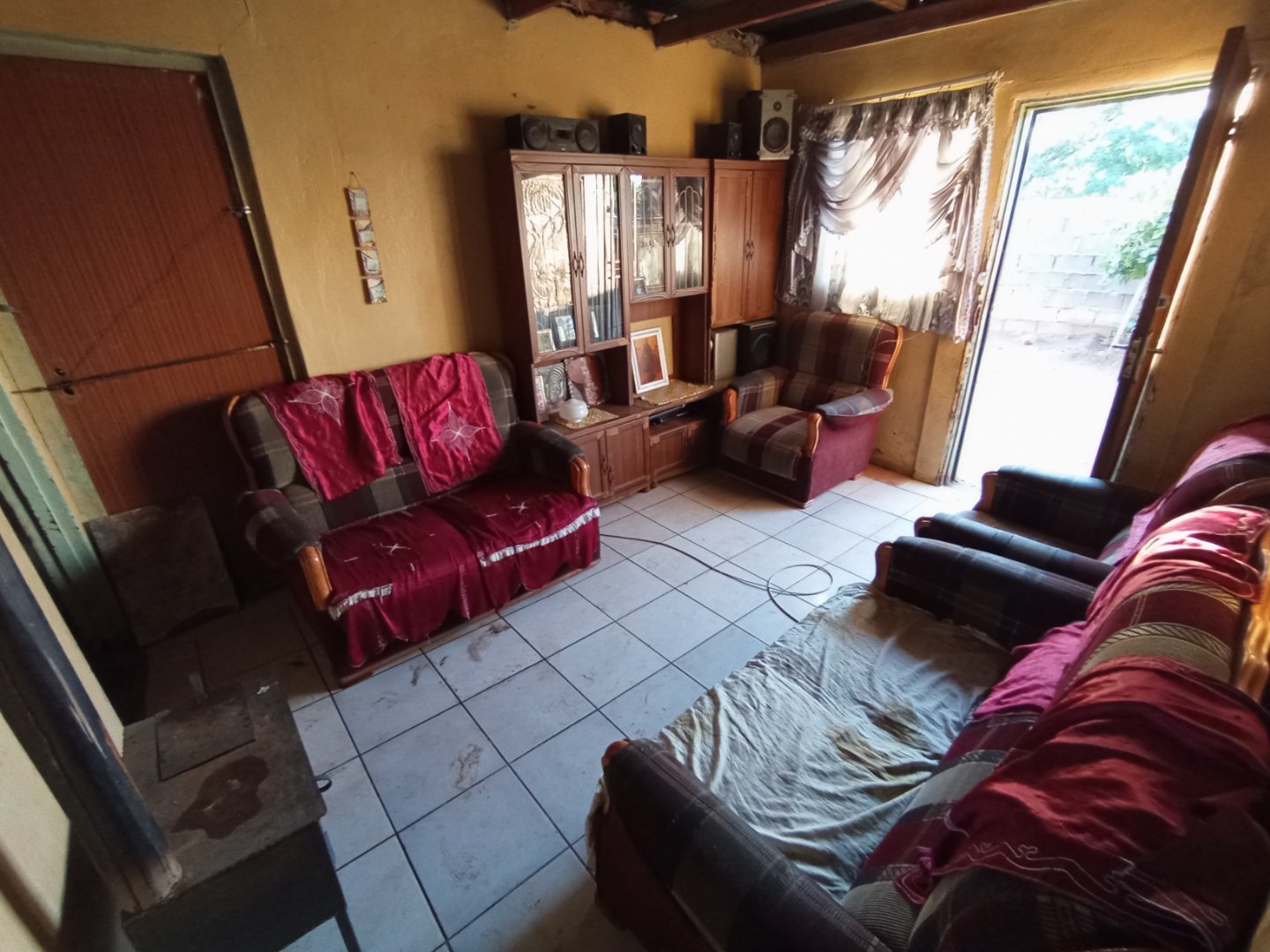 2-BEDROOM HOUSE FOR SALE IN FREEDOM – CASH BUYERS ONLY photo 4