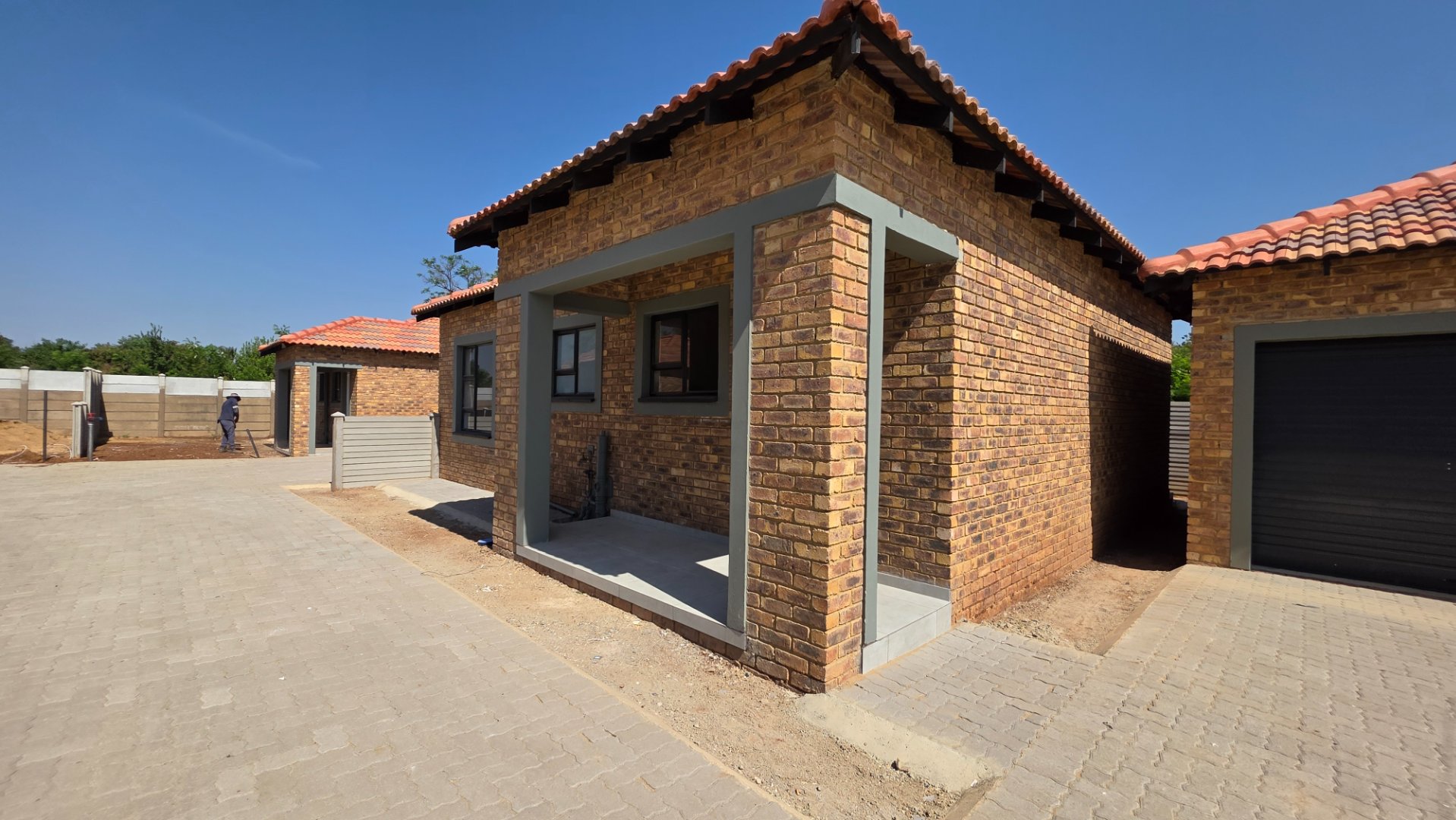 SUPER MODERN AND NEWLY BUILD ,TWO BEDROOM WITH TWO BATHROOMS ,WITH A DOUBLE GARAGE