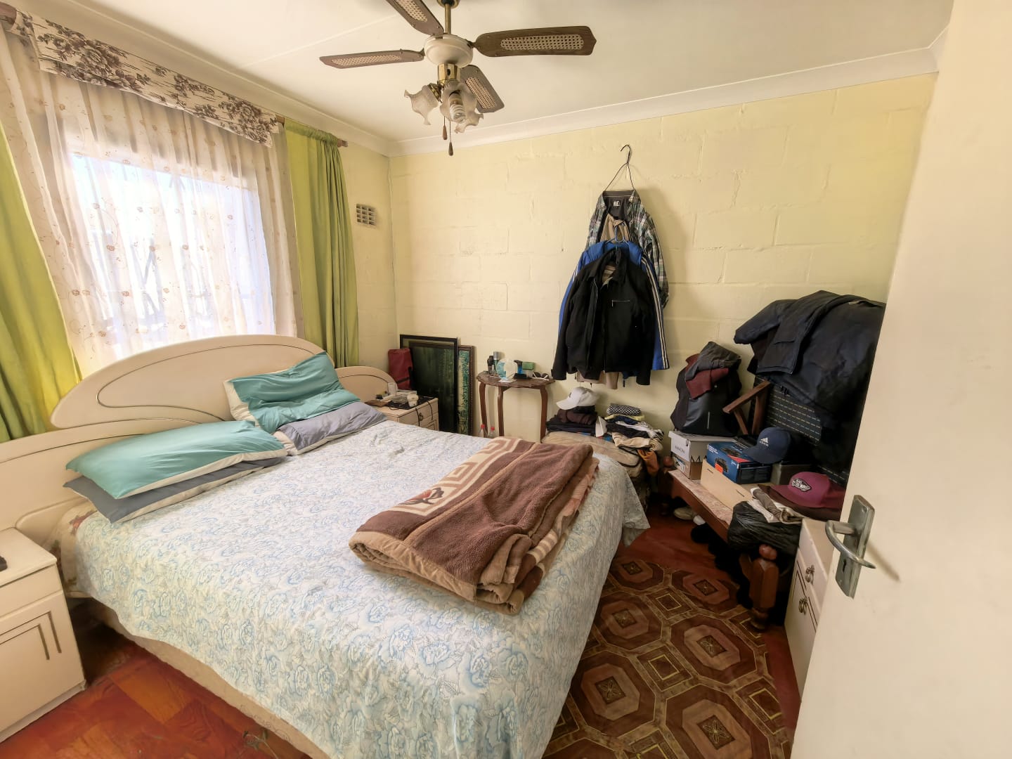 Two bedroom family home for sale in Pelican Park (New Horizon) - Photo 3