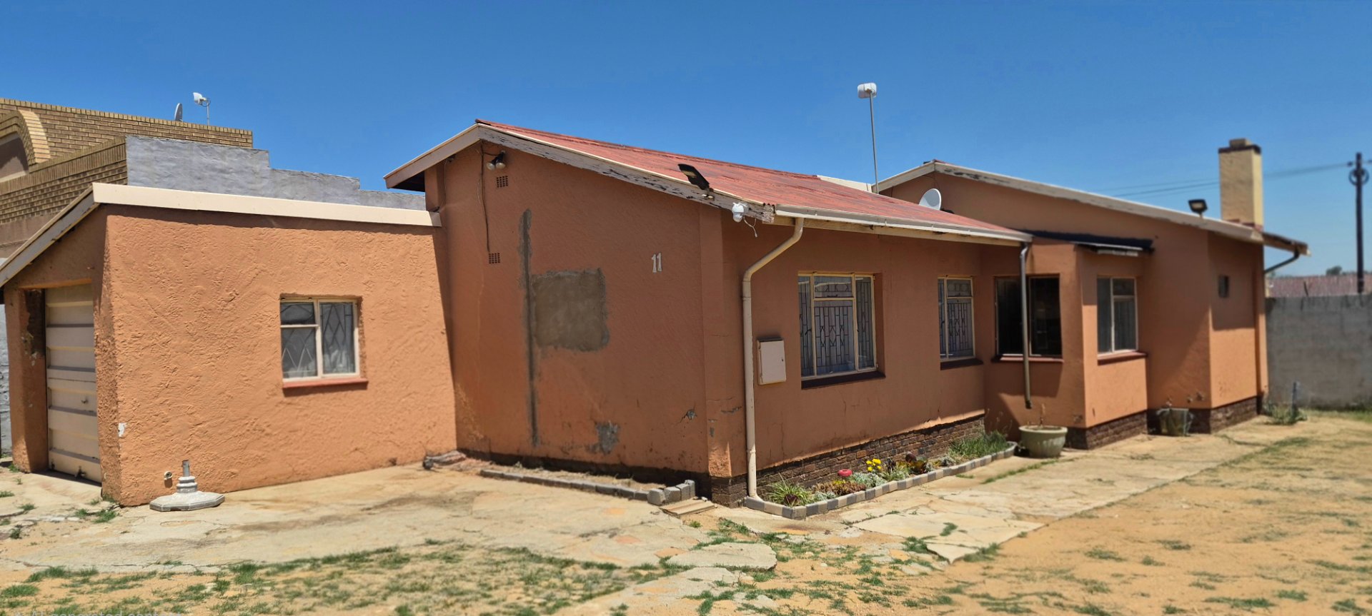 Family home in Shalimar Ridge.