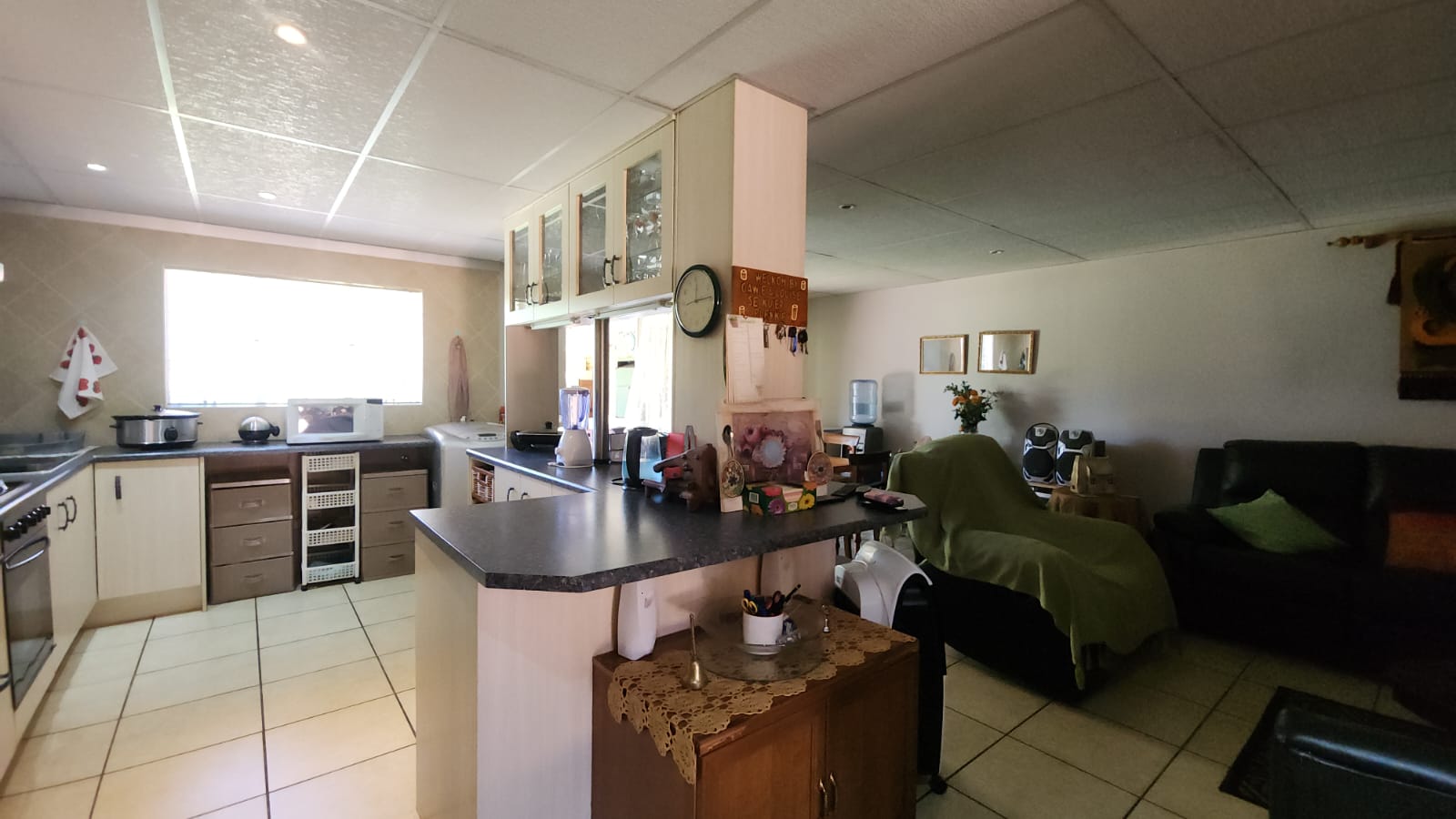 OPEN PLAN LOUNGE/KITCHEN IN SCOND DWELLING