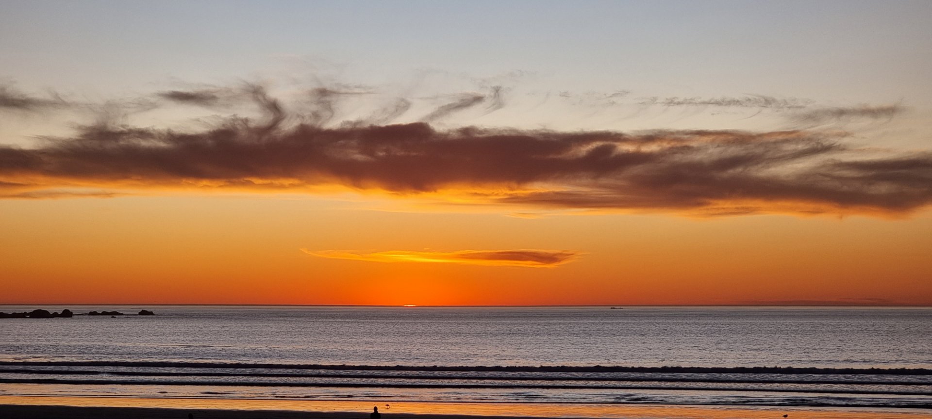 Coastal Living at Its Best – Second Row Stand in Sandy Point Beach ...
