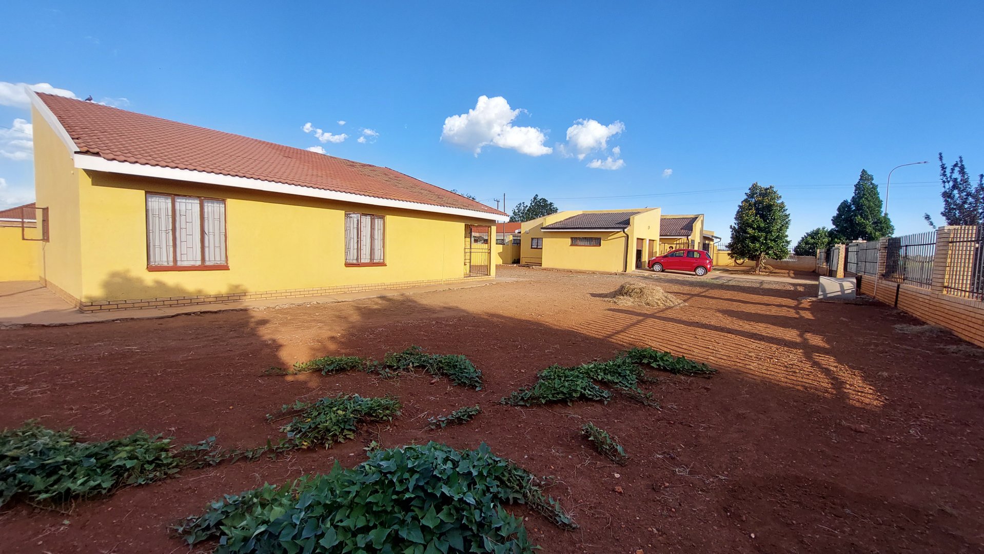 Two houses in one stand for sale  - "buy one get one for free??"