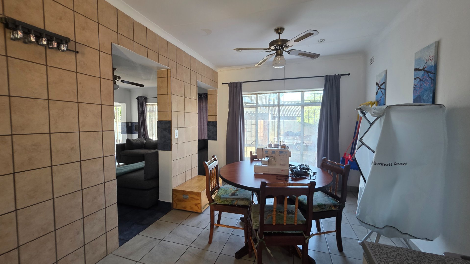 DININGROOM