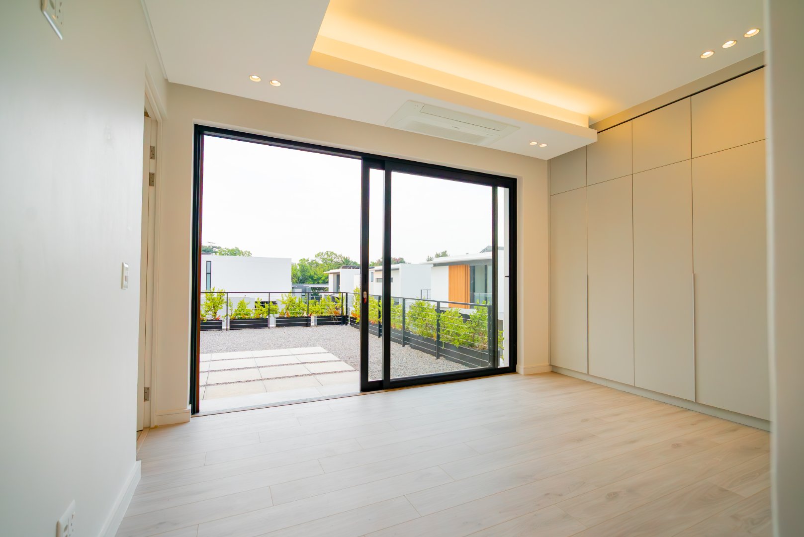 Brand-New 460m² Four-Bedroom Home in The Wahlberg, Atholl, Ready for Immediate Transfer