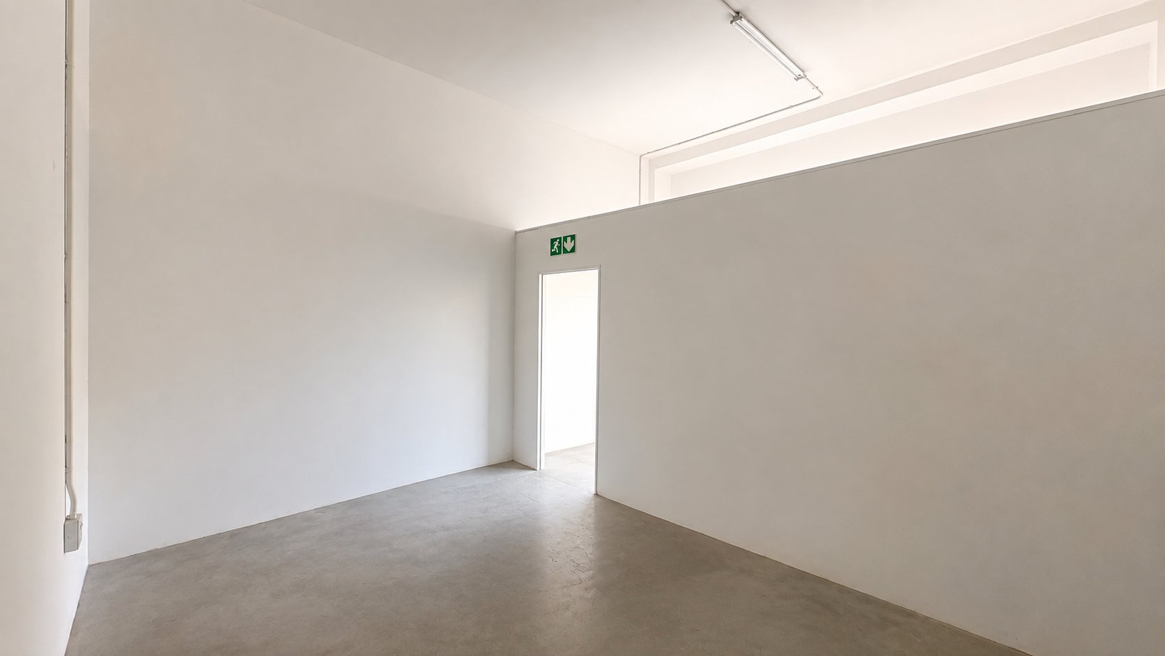 33 m² Ground-Floor Retail Shop To Let at 1 on First | Shop 15, Dunvegan photo 8