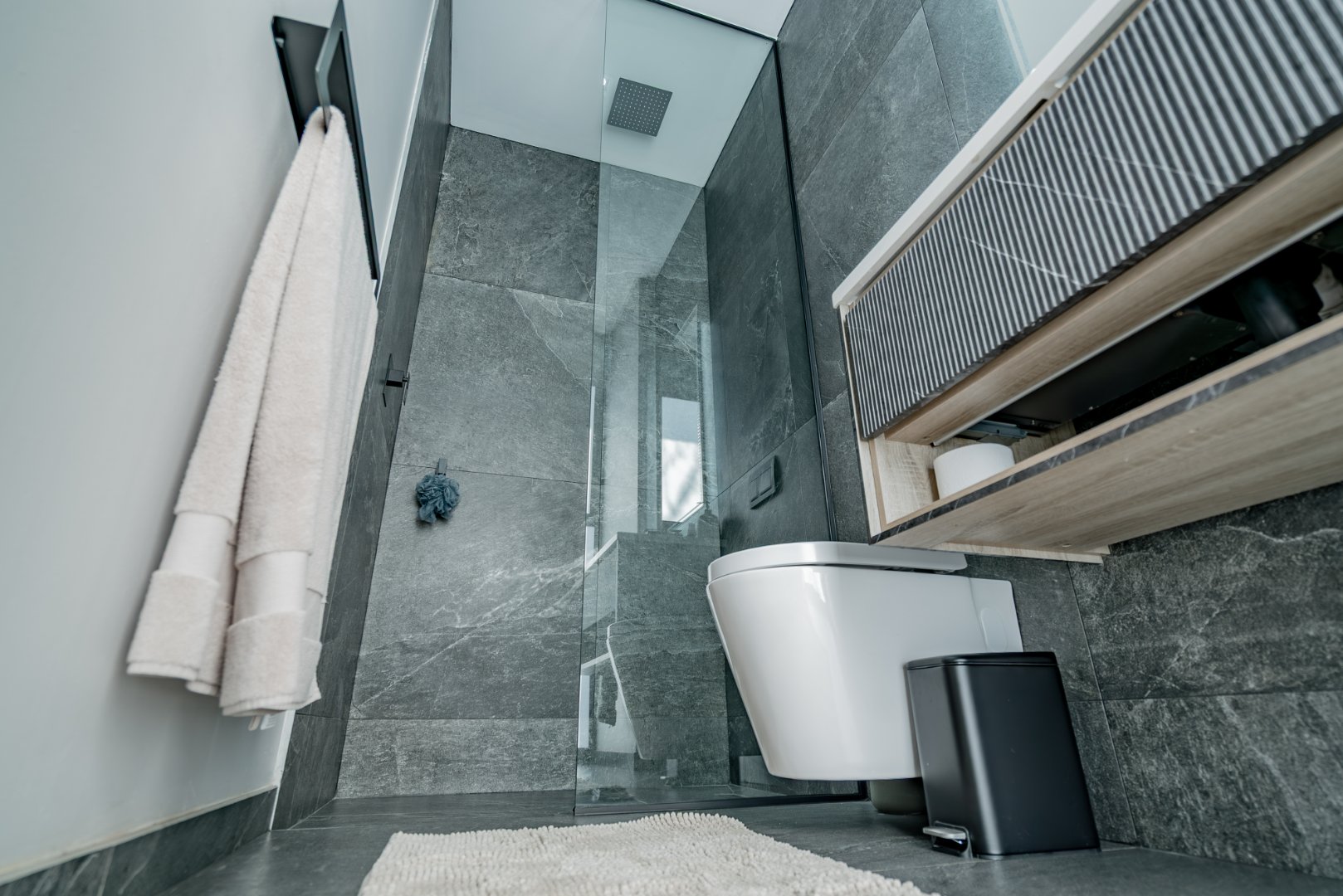 Fully Finished 4 Bed in Hyde Park | Green Belt Views, Manned Boom, Cap SmartGuard