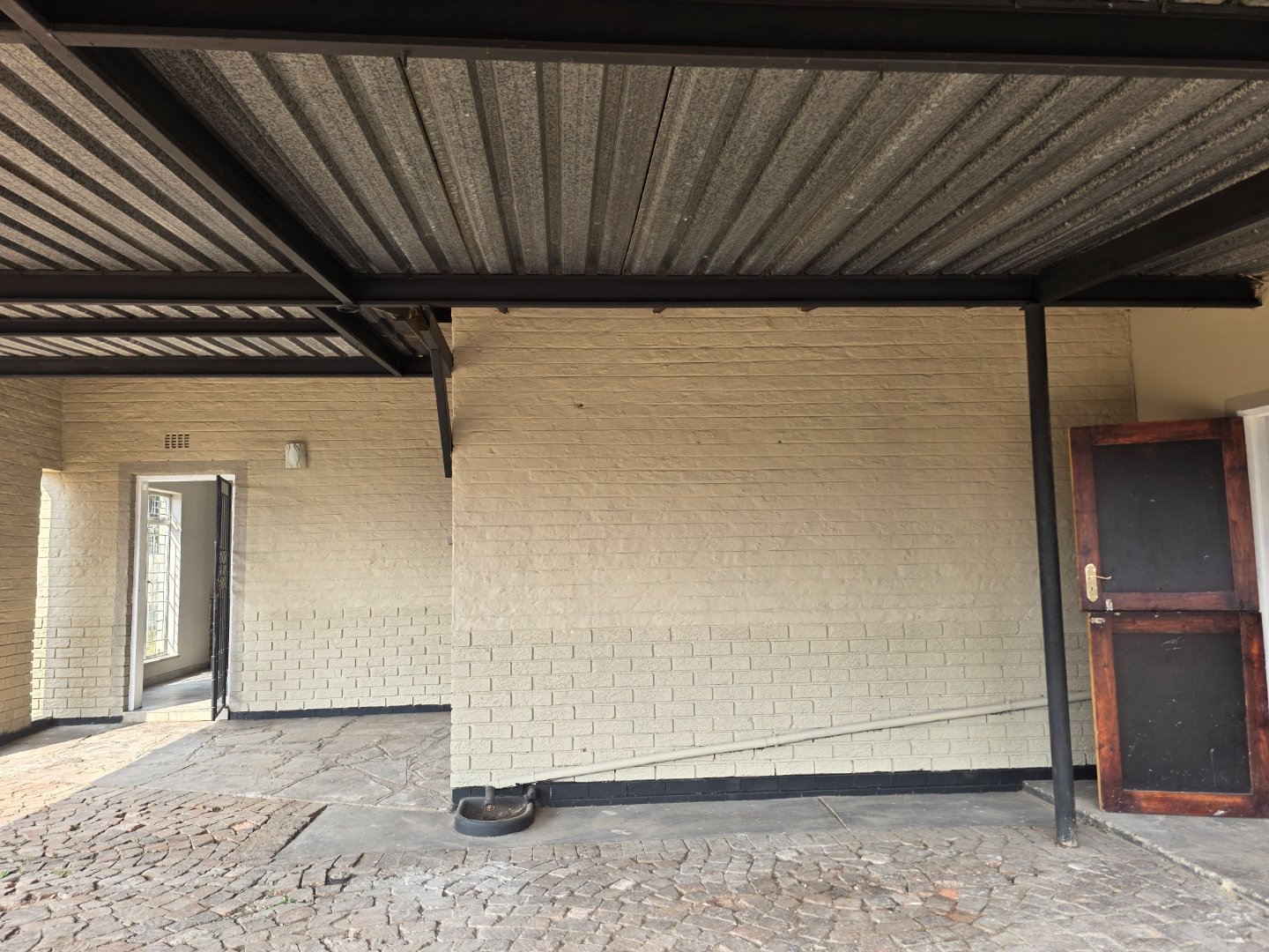 ENTRANCE TO HOUSE AND FLAT