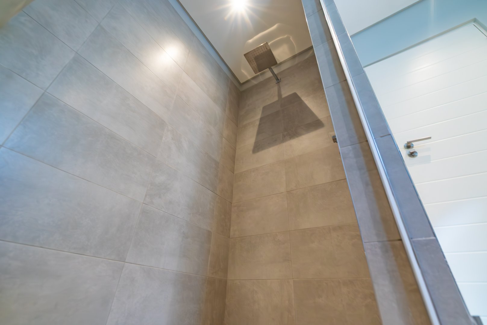 2-Bedroom Duplex with Private Roof Terrace