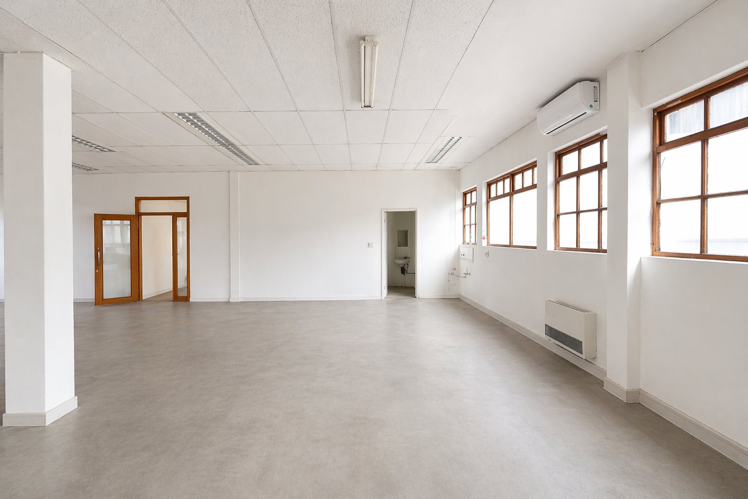 301 m² First Floor Office Suite To Let at Promenade Shopping Centre | Suite 30 | Spacious Mbombela CBD Workspace photo 7