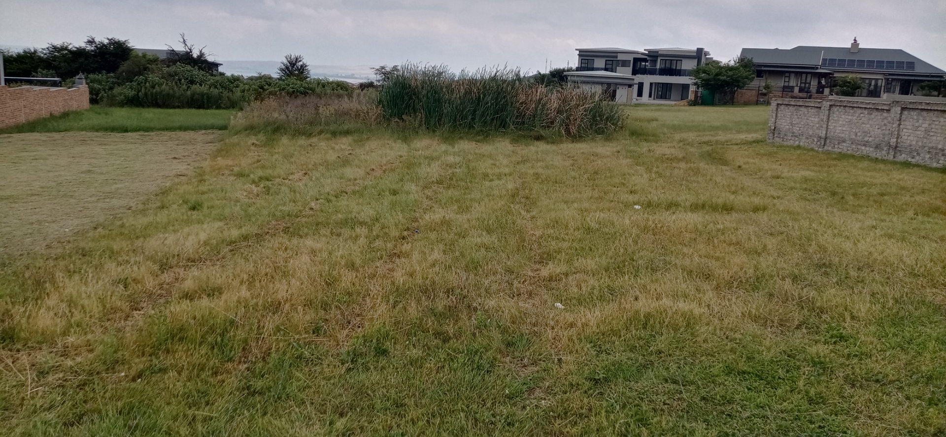 STAND FOR SALE IN BERG EN DAL