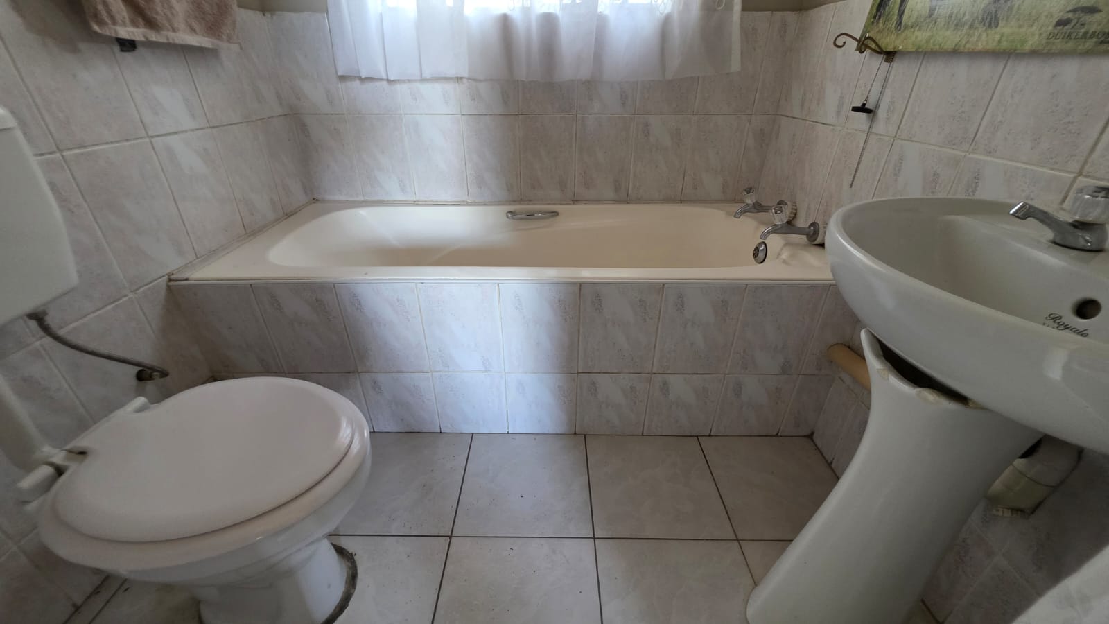BATHROOM IN SECOND HOUSE