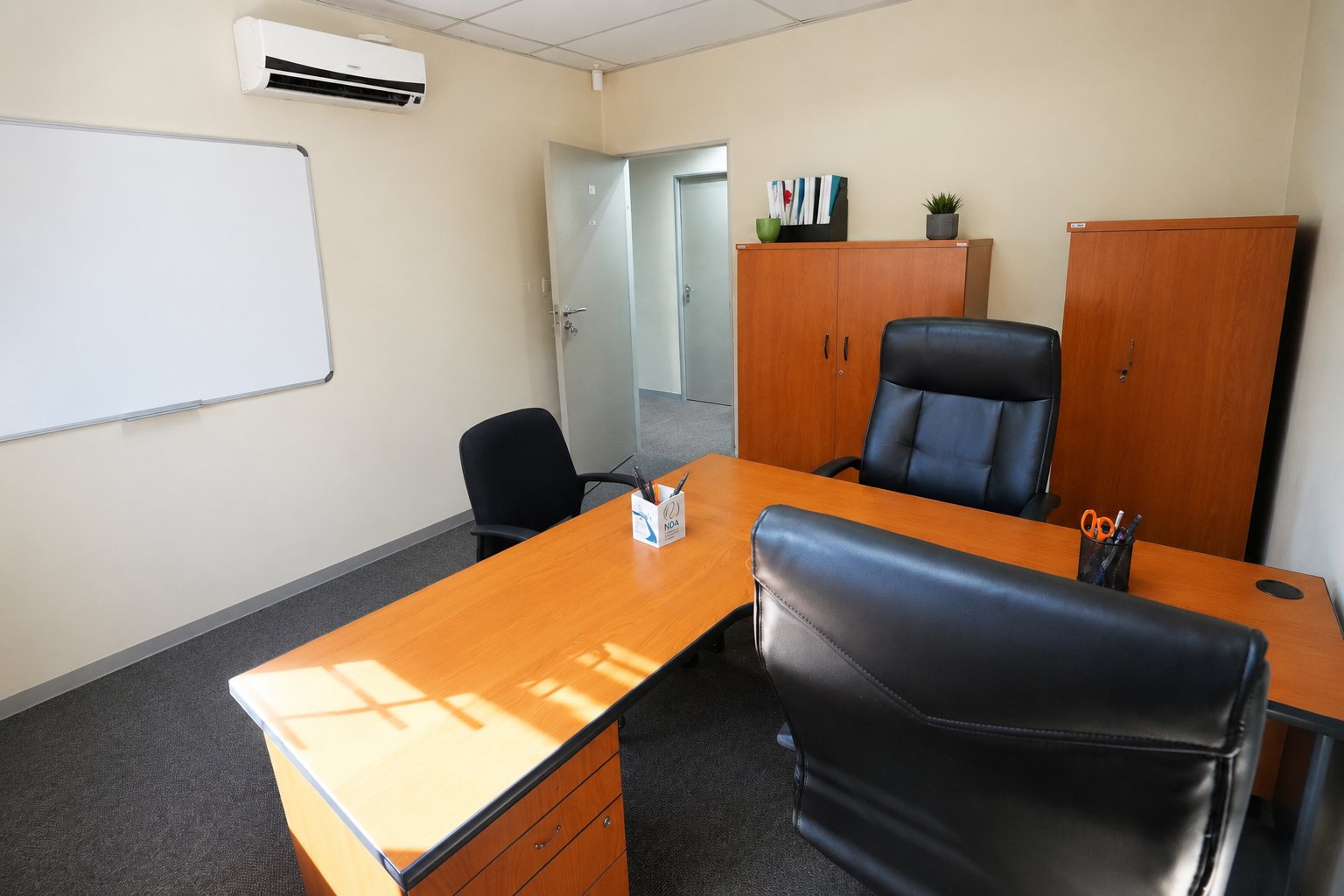 686 m² Ground Floor Office To Let at 26 Wellington Road | Parktown | Prestigious, Accessible Business Address photo 6