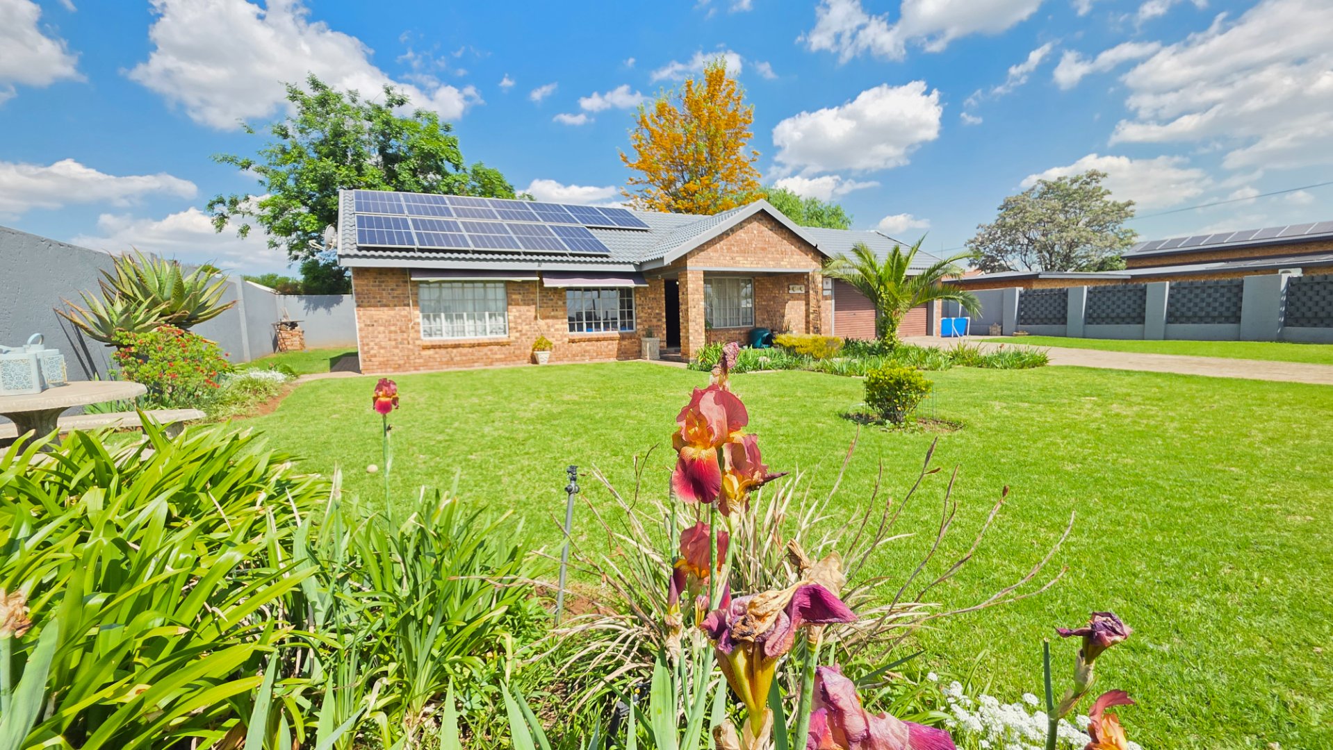 Riversdale Family Home with Solar and Braai Nook
