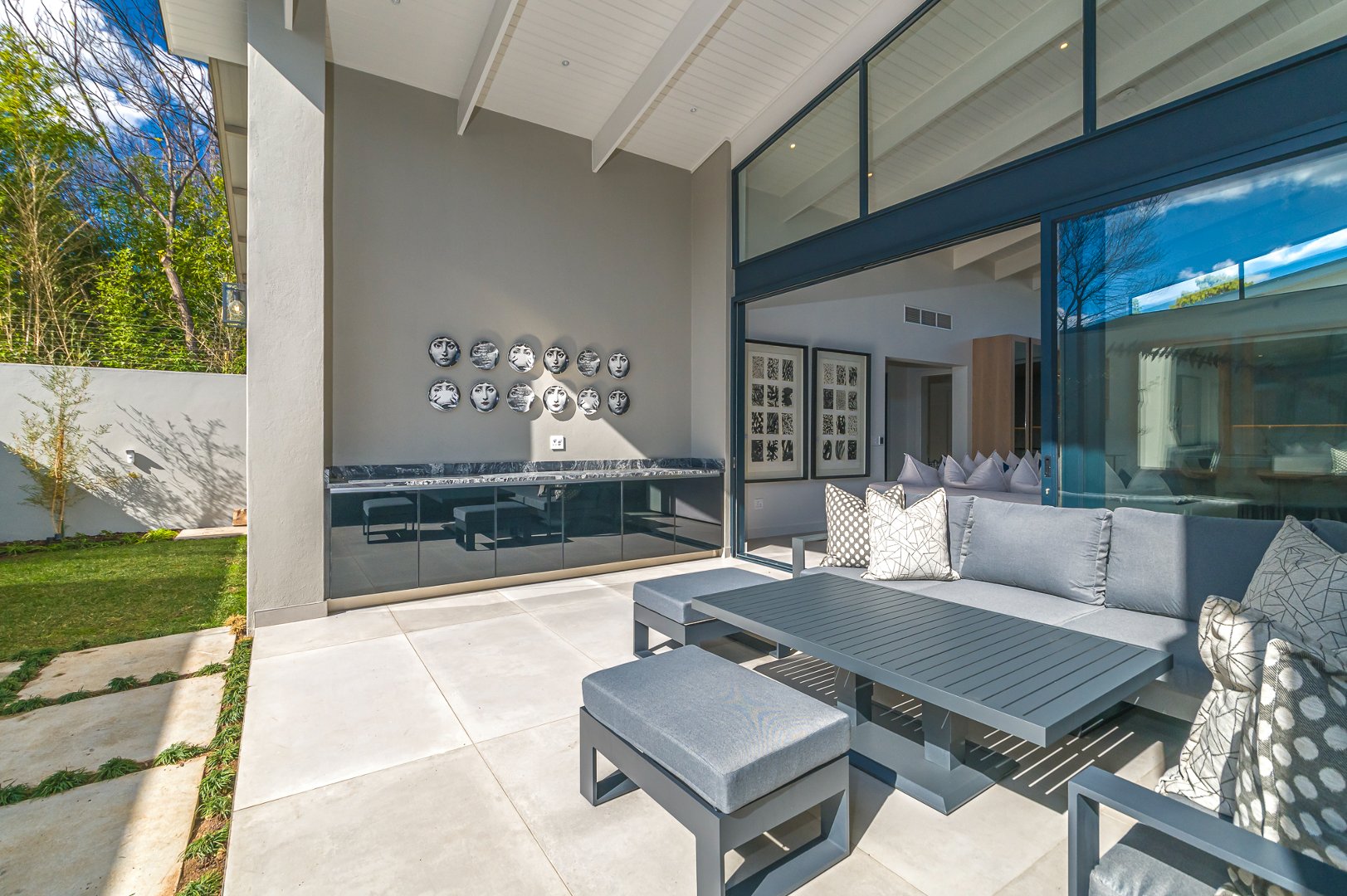 Luxury Single Level Townhouse