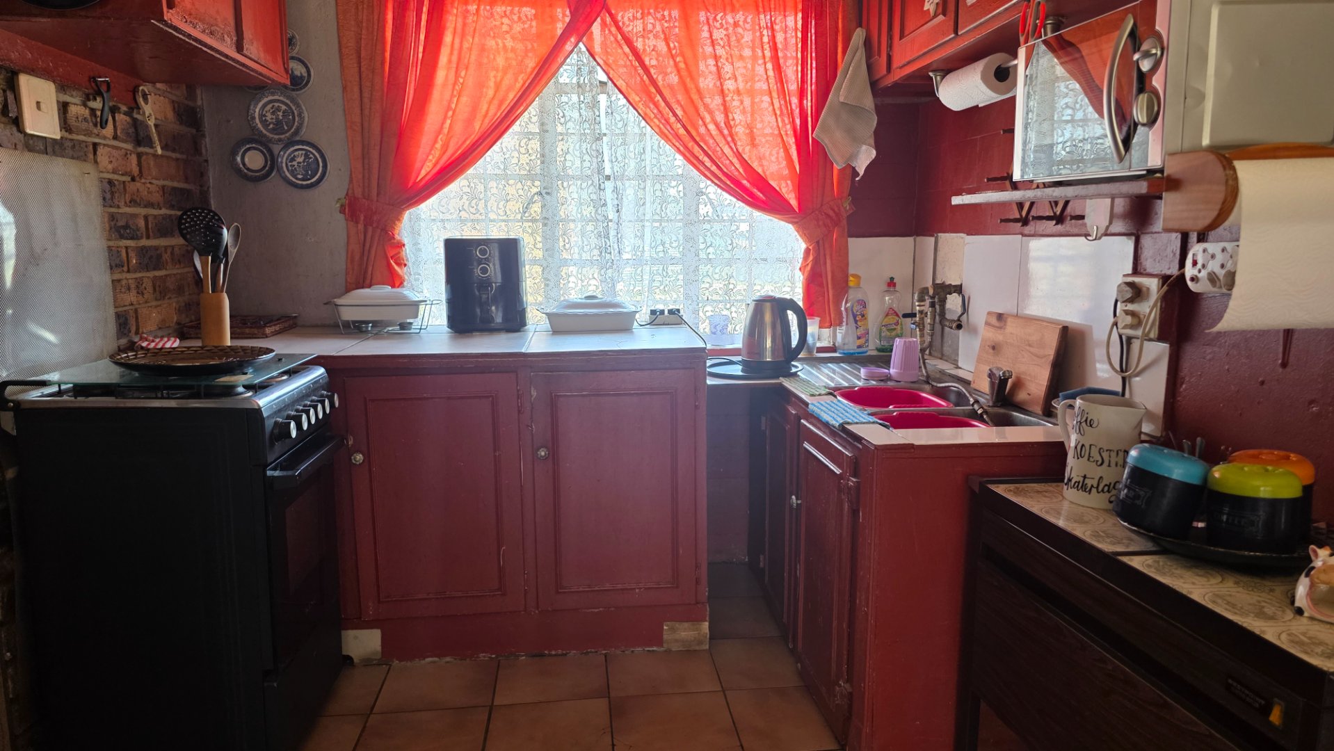 KITCHEN IN FLAT