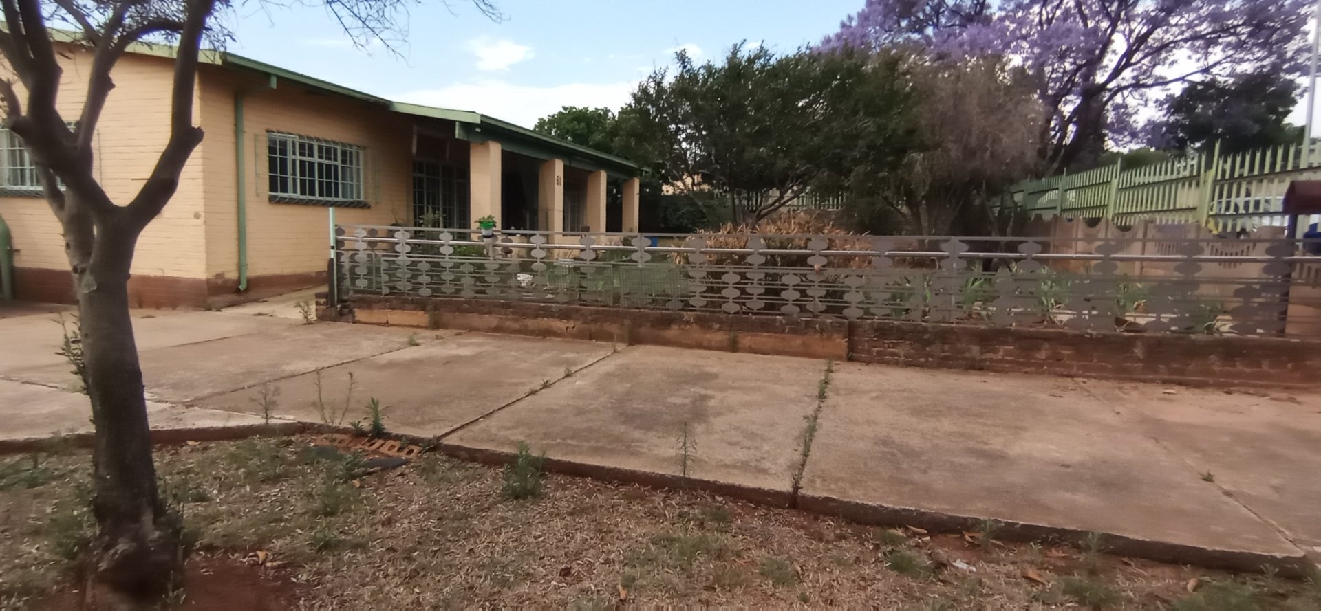 HOUSE FOR SALE IN RENSBURG