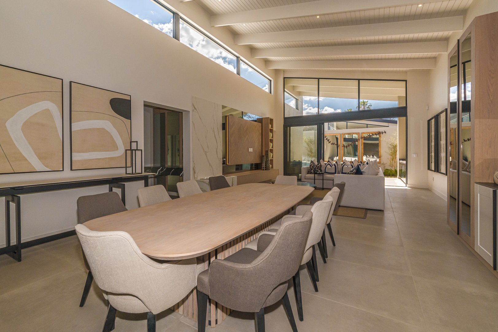 Luxury Single Level Townhouse