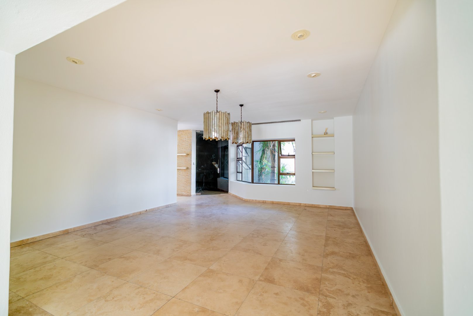Grand Inanda Residence with Exceptional Bones – 1,003m² Under Roof on 1,859m² Stand