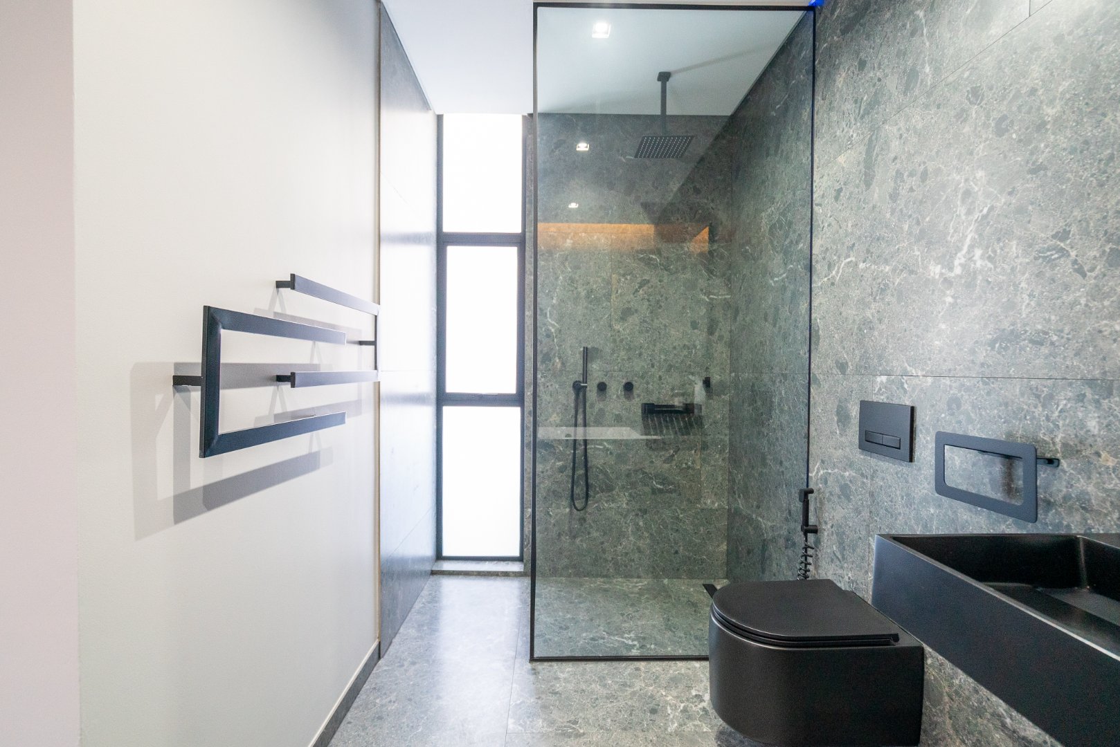 Brand new Modern Cluster Home