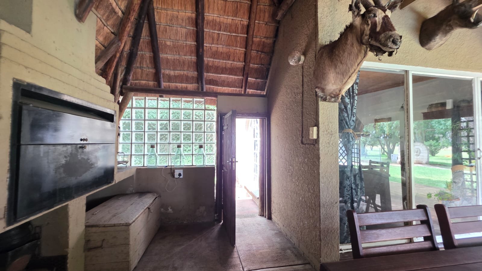 BUILD IN BRAAI IN LAPA