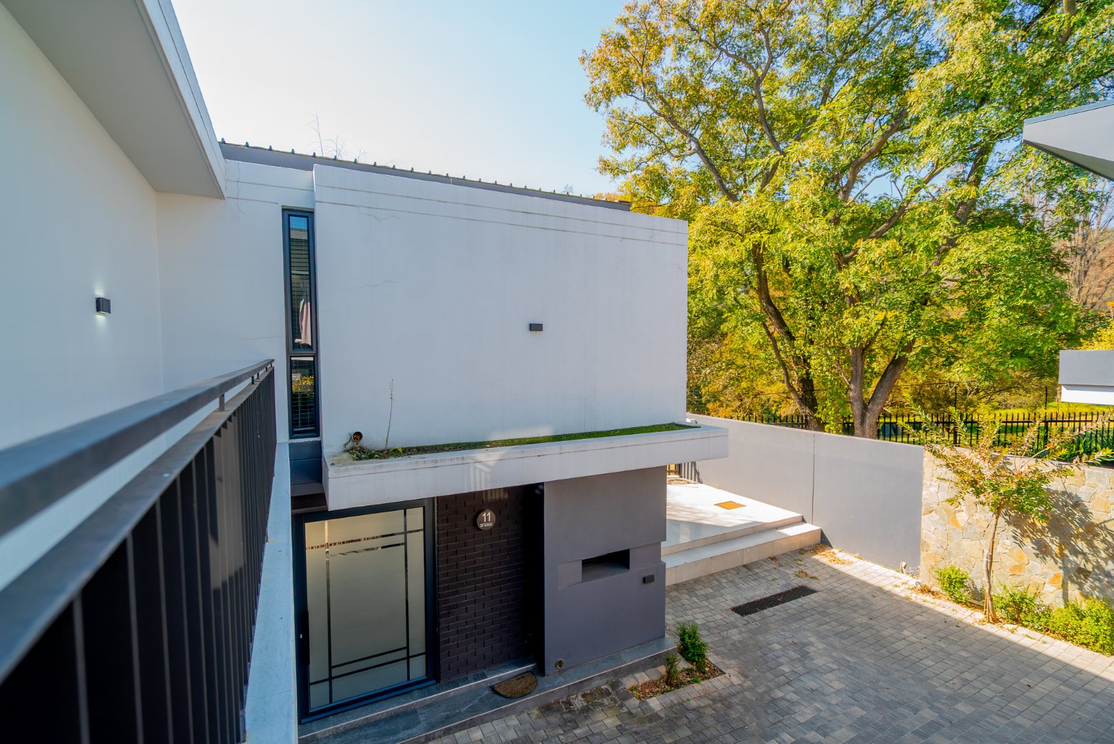 Fully Finished 4 Bed in Hyde Park | Green Belt Views, Manned Boom, Cap SmartGuard
