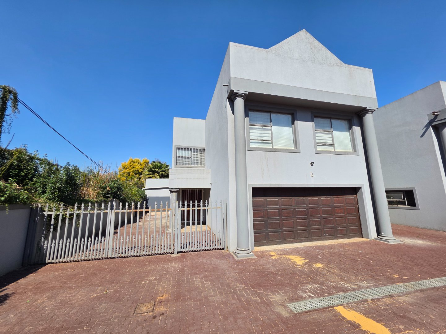 Modern 3-Bedroom Townhouse for Sale in Three Rivers Proper.