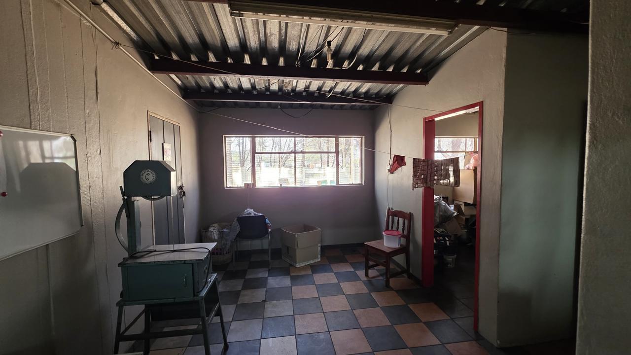 Photo 16