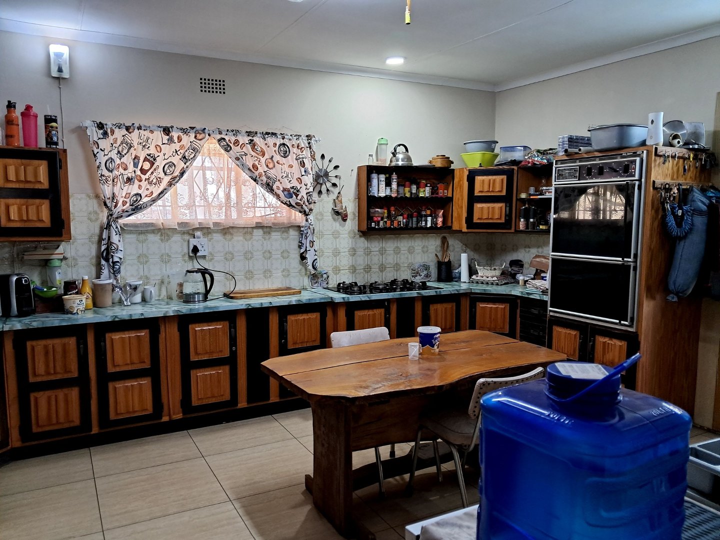 GASHOB AND EYELEVEL OVEN 