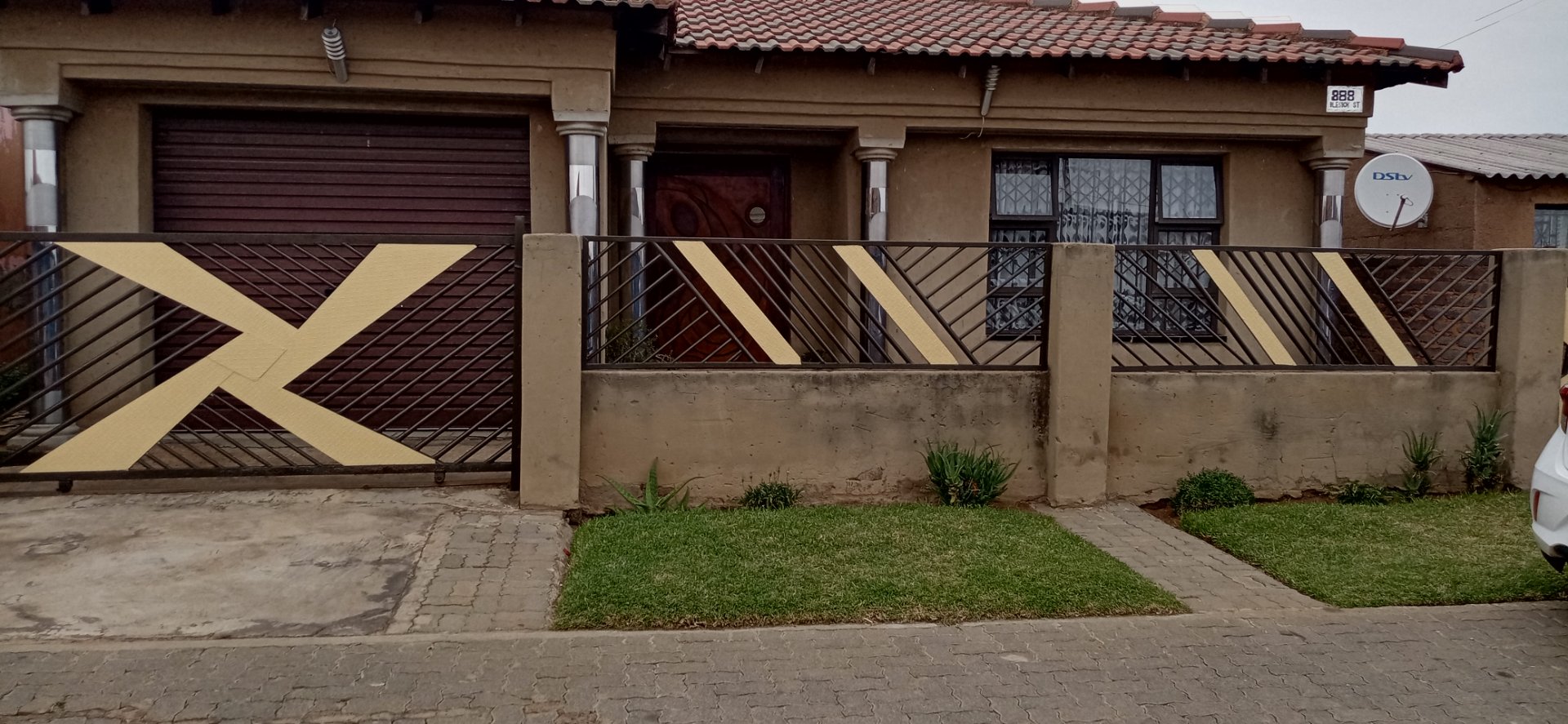 House  for sale in Ratanda