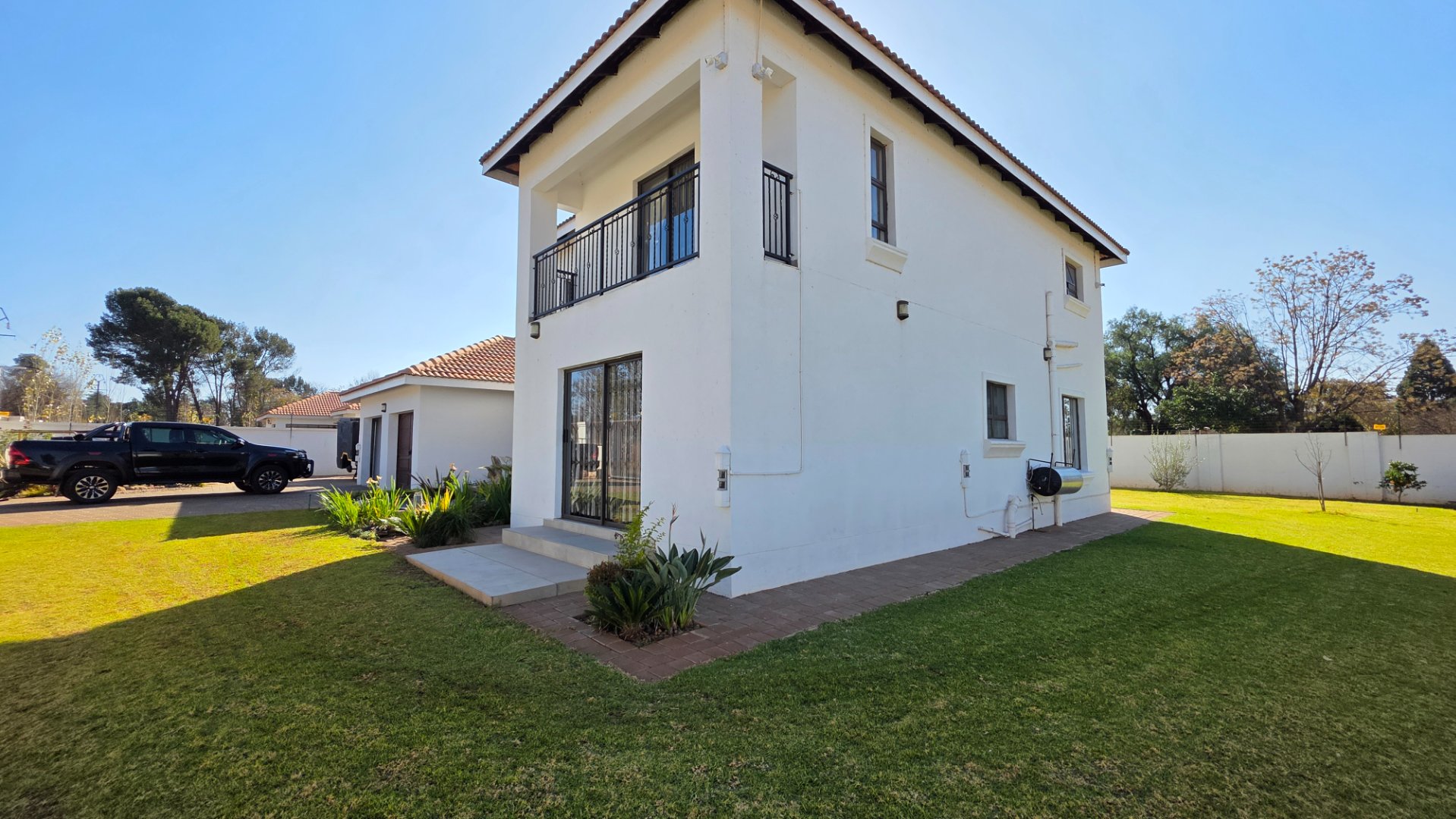 AN OUTSTANDING,DOUBLE STORY  PROPERTY  WITH STYLE AND COMFORT.