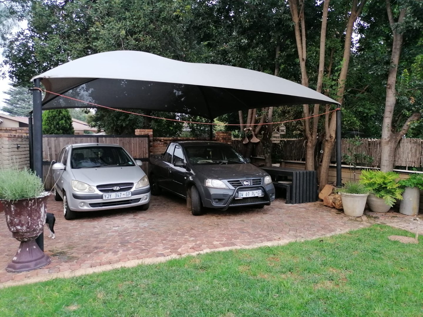 DOUBLE CARPORT FLAT 1