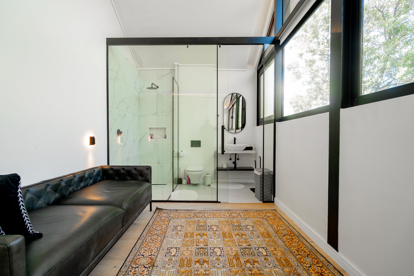 Ultra-Luxury 3 Bed Duplex Villa in Hyde Park | Pool, Staff Suite & Backup Power