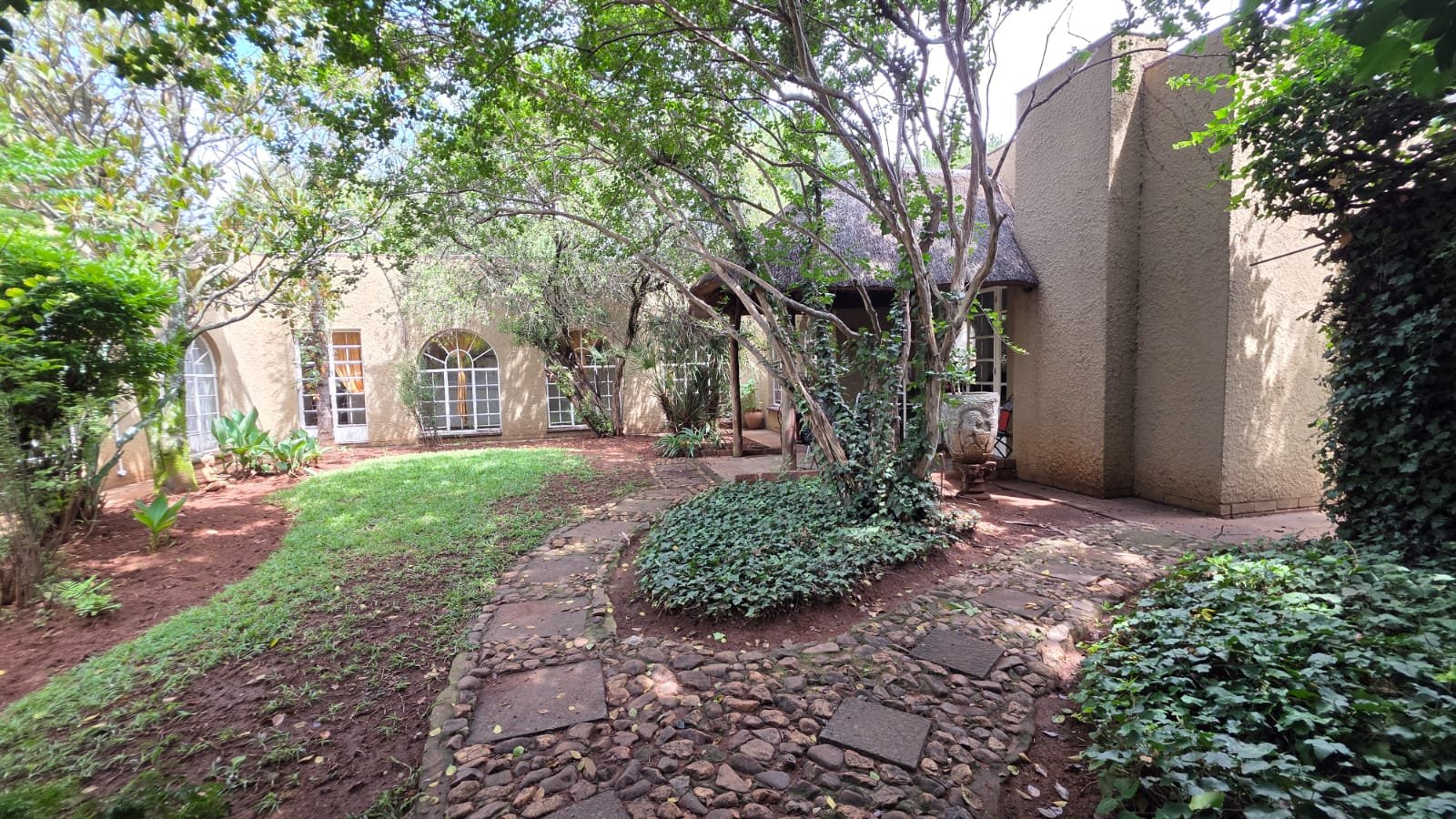 Exceptional Income-Generating Smallholding with Spacious Family Living and Multiple Dwellings