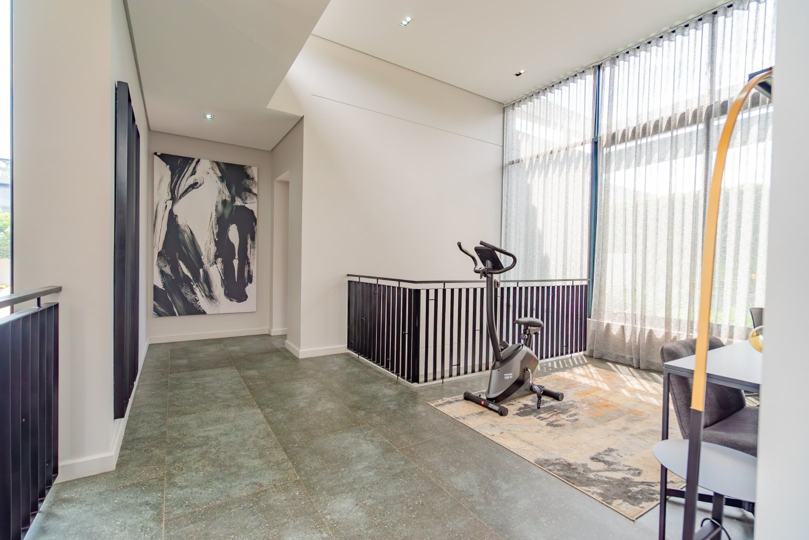 Luxury Cluster Living in an Elite Boomed Enclosure