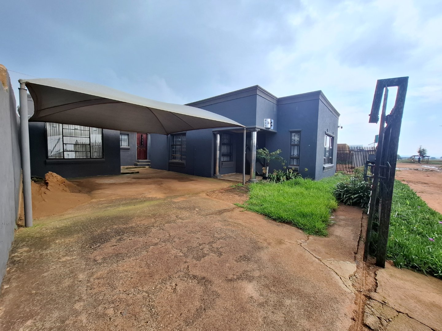 House for Sale Palm Ridge  