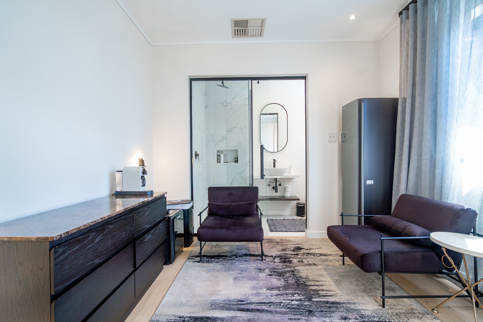 Ultra-Luxury 3 Bed Duplex Villa in Hyde Park | Pool, Staff Suite & Backup Power