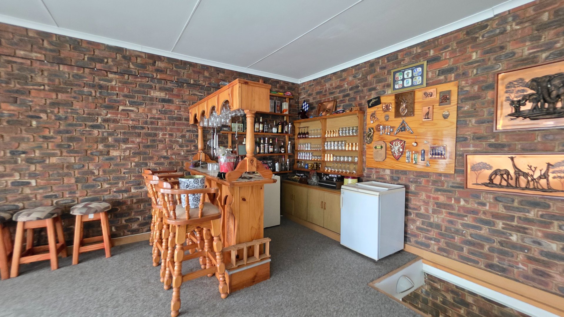 BAR IN ENTERTAINMENT AREA