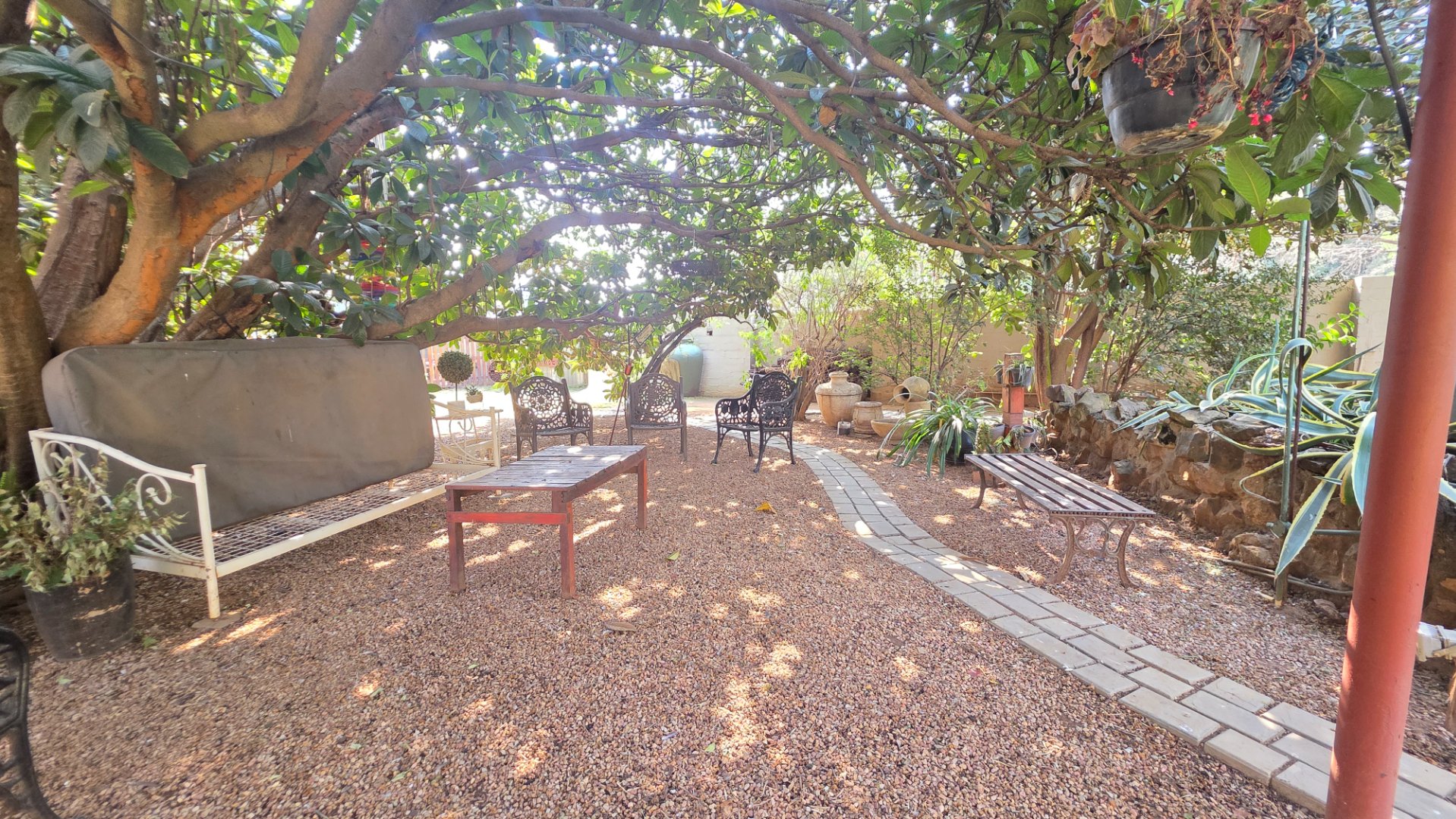 Photo 51