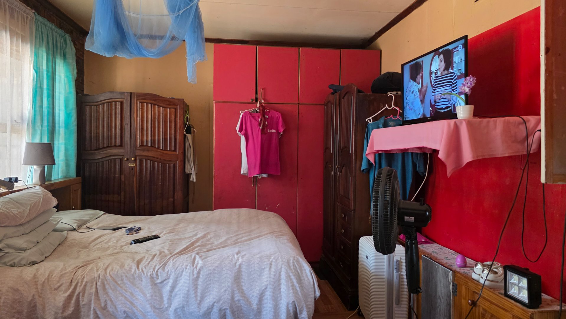 BEDROOM IN FLAT