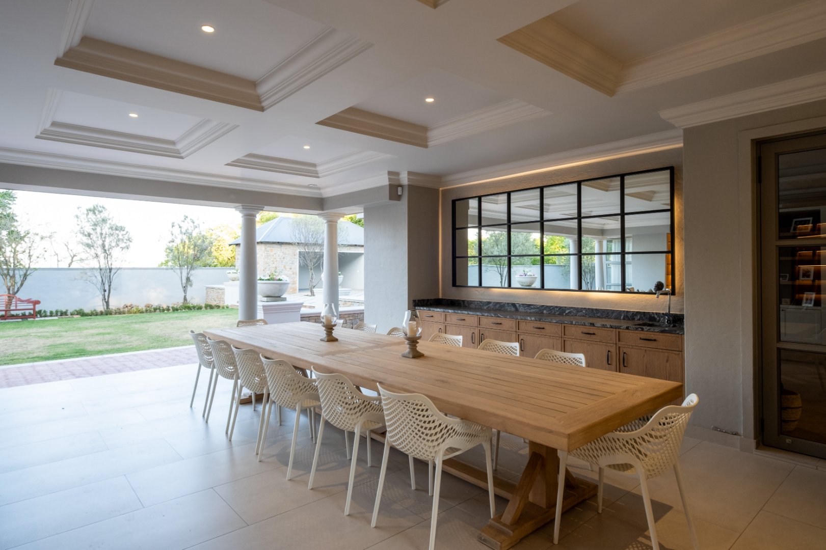 Newly Built 1,600m² Atholl Mansion, Fully Furnished and Ready to Move Into