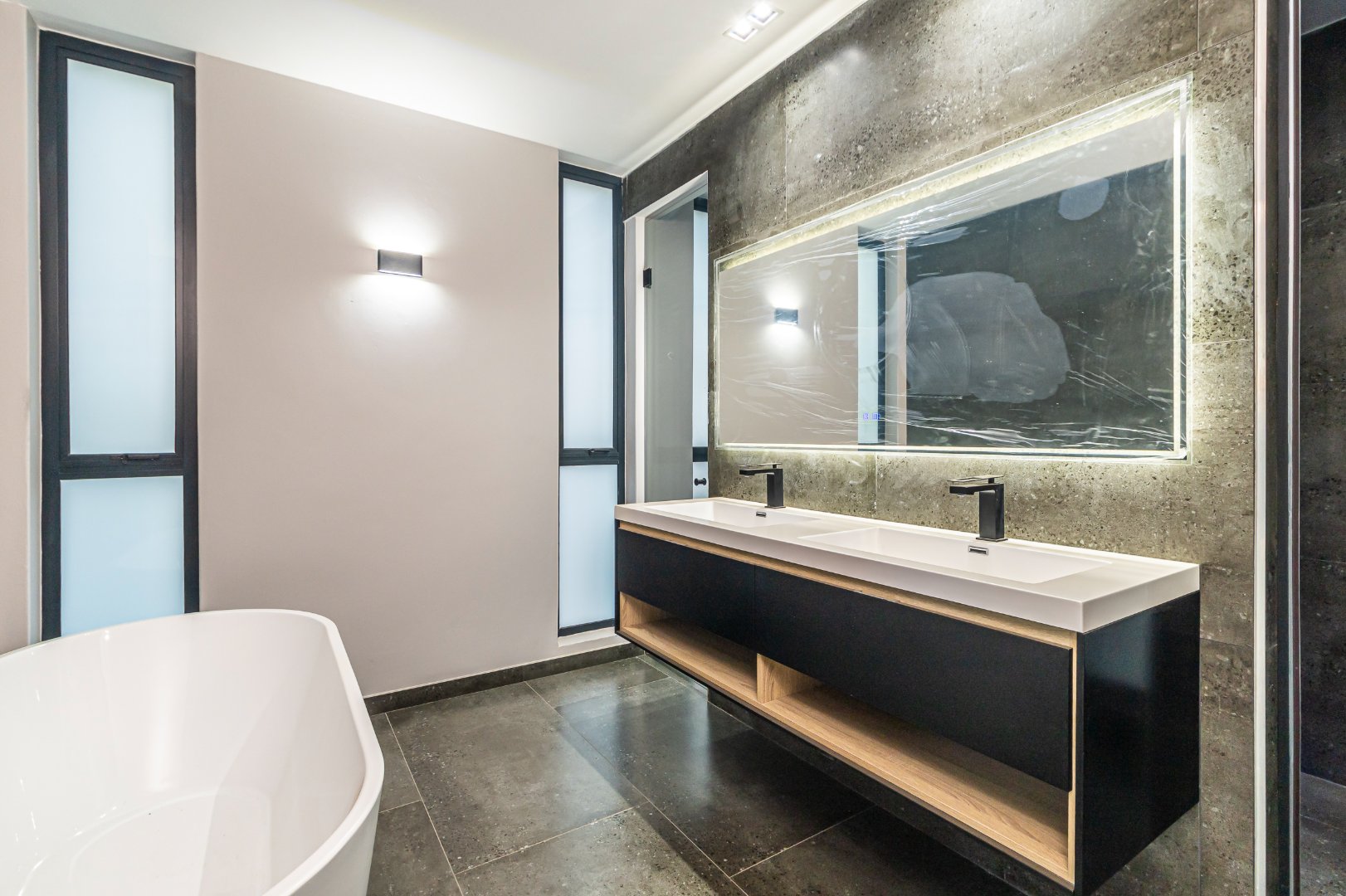 Executive Townhouse with Staff Accommodation