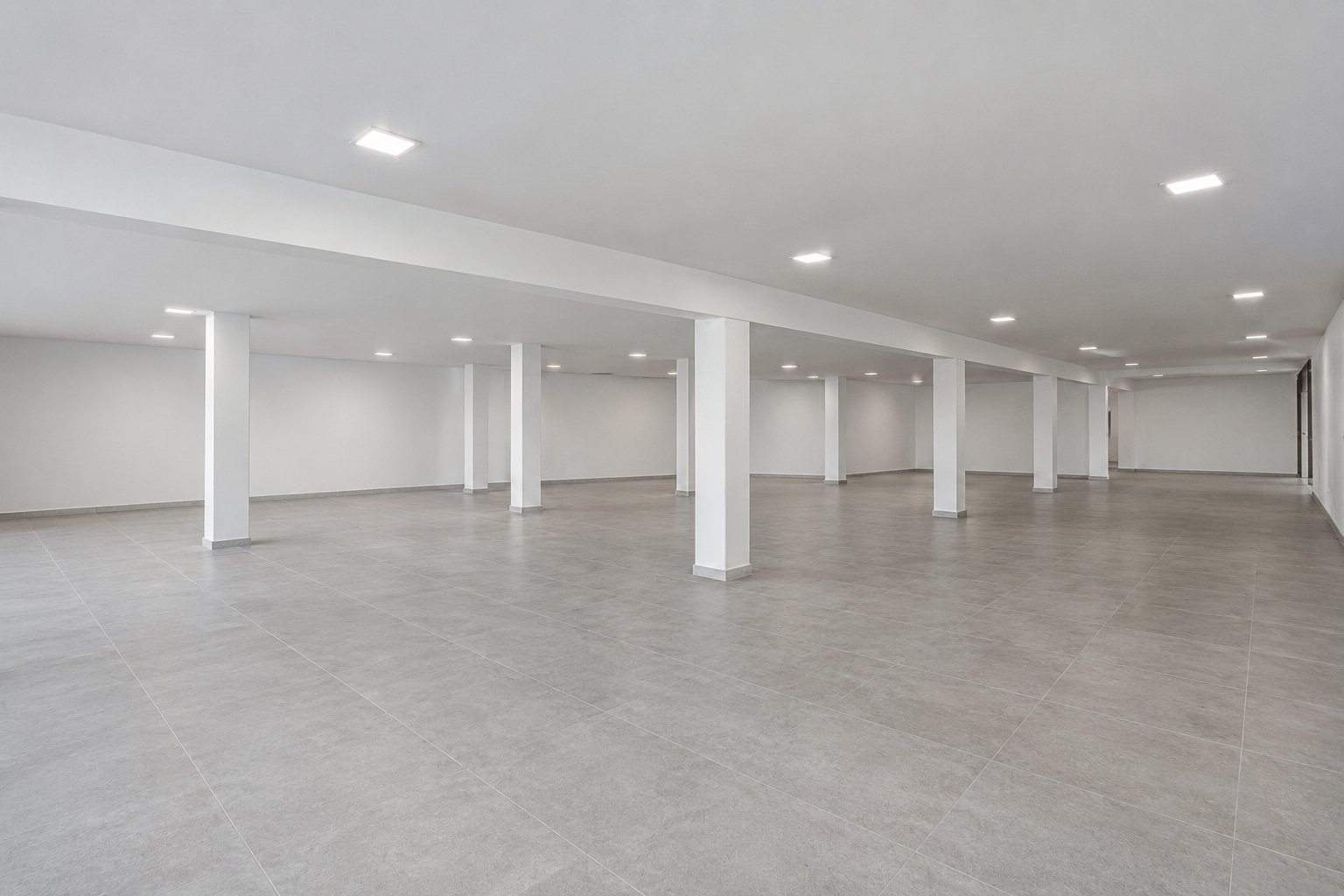 1,130 m² Ground-Floor Retail Space to Let at Wendywood Centre | Shop 9, Sandton photo 9