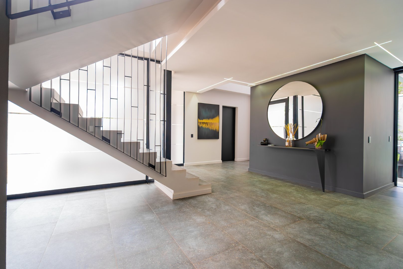 Luxury Cluster Living in an Elite Boomed Enclosure