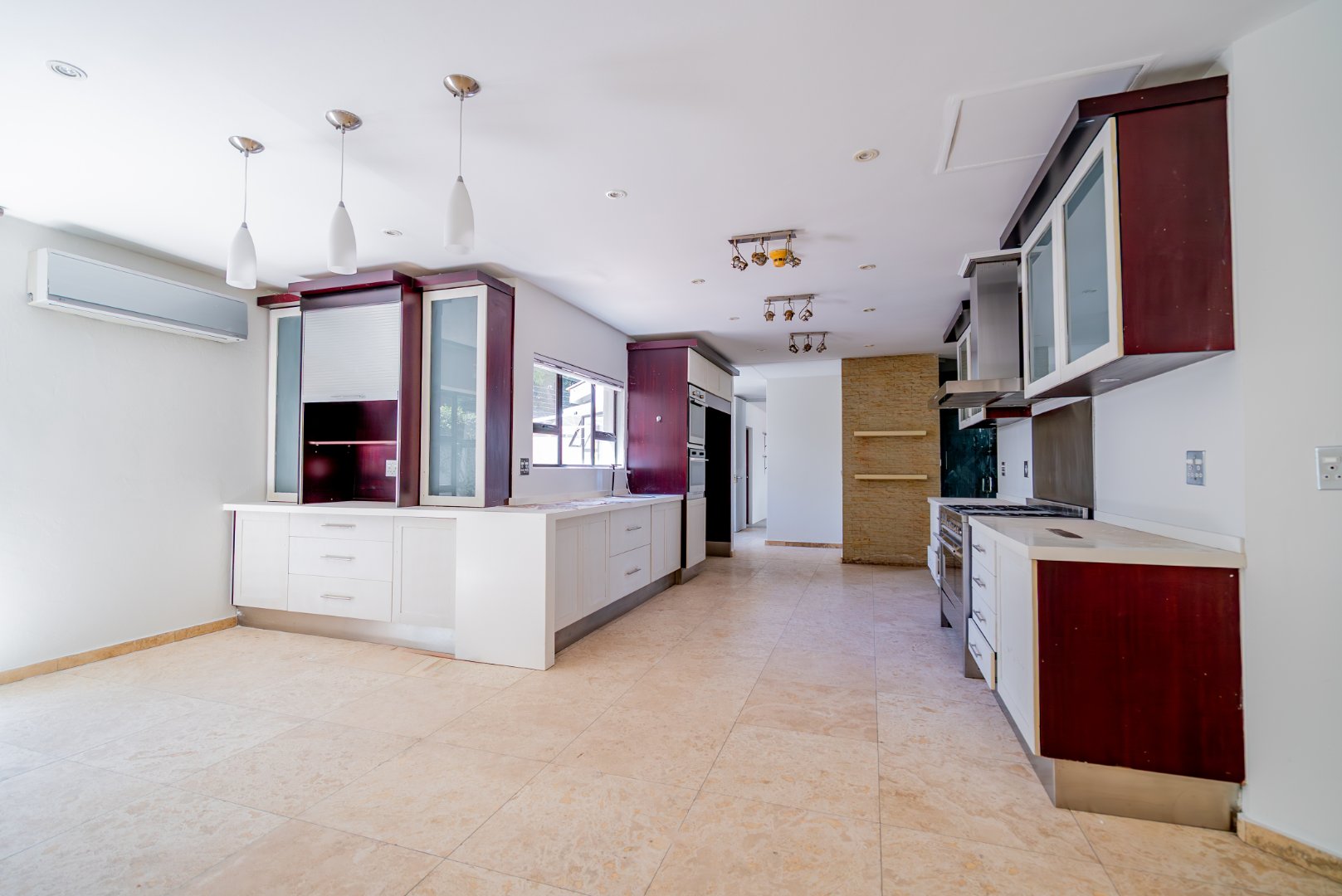 Grand Inanda Residence with Exceptional Bones – 1,003m² Under Roof on 1,859m² Stand